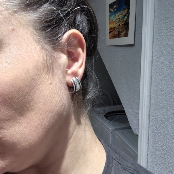 Retired James Avery Sterling Silver Triple Dome Wrap Ring And Earrings Set - Picture 5 of 6